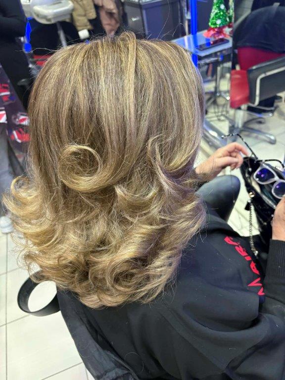 MAIRA COIFFURE-ΠΕΡΙΣΤΕΡΙ